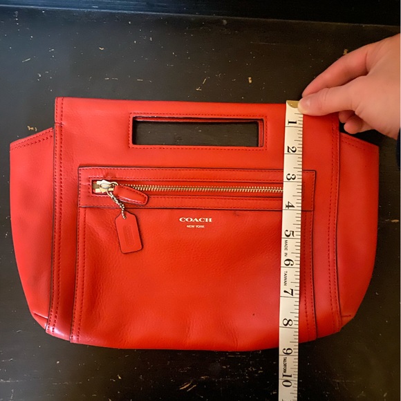 Coach Legacy Basket Bag - Picture 5 of 5